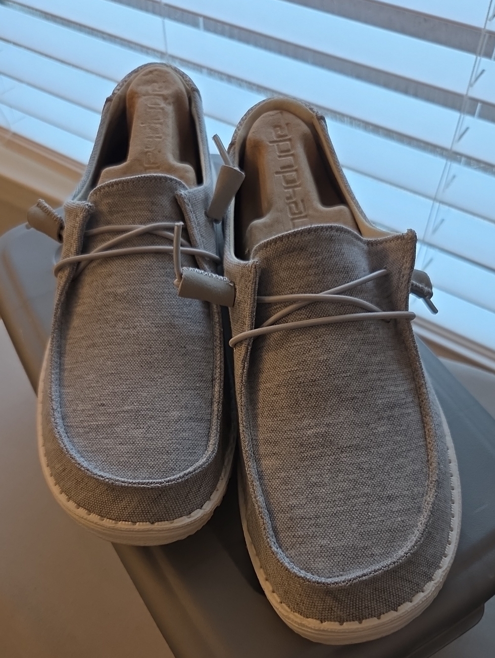 Hey Dude Mens Slip-On Casual Loafers in Light Gray